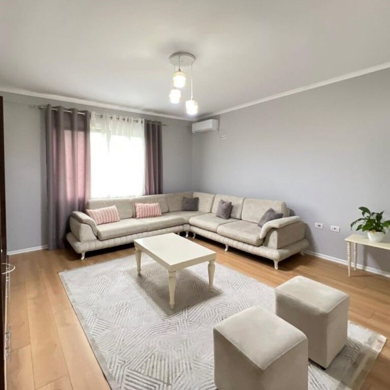 🏡 Appartamento 2+1 + Parcheggio in Affitto – Giardino Botanico 🌿✨