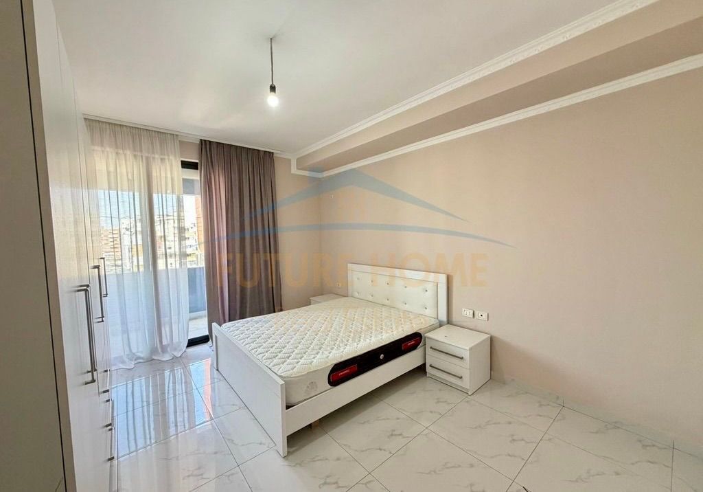 Shitet, Apartament 2+1, Unaza e Re, Tiranë