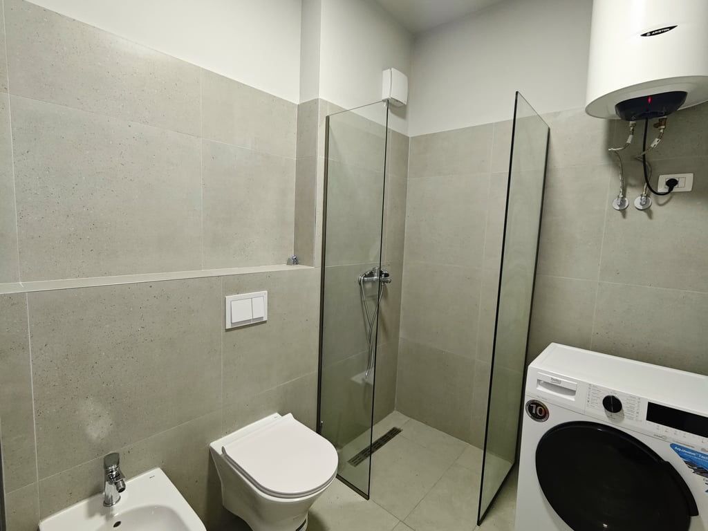 Apartament 1+1 me qera tek Asl 2 prane Ish Venue Club