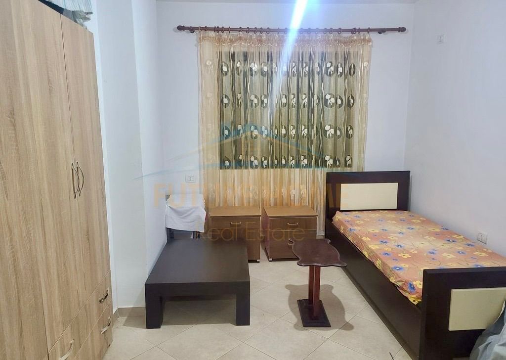 Shitet, Apartament 2+1+2,Yzberisht,prane Bar Unik, Tiranë.