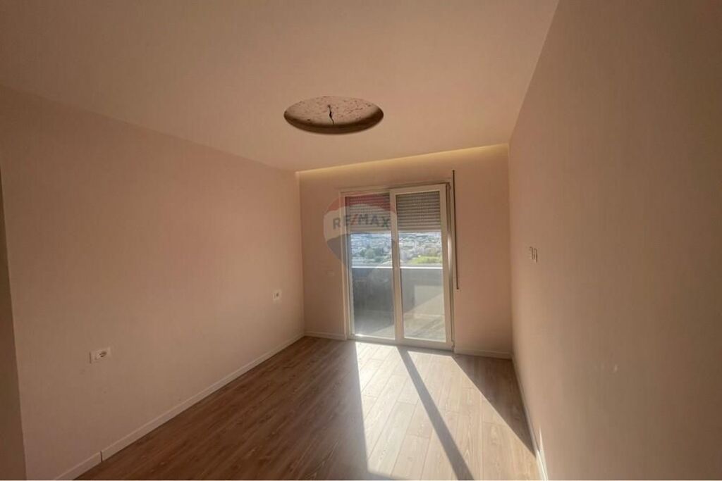 Apartament 2+1 për qira tek Univers City!