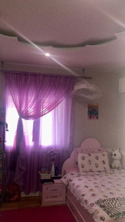 Apartament 3+1+2 per shitje Komuna e Parisit !