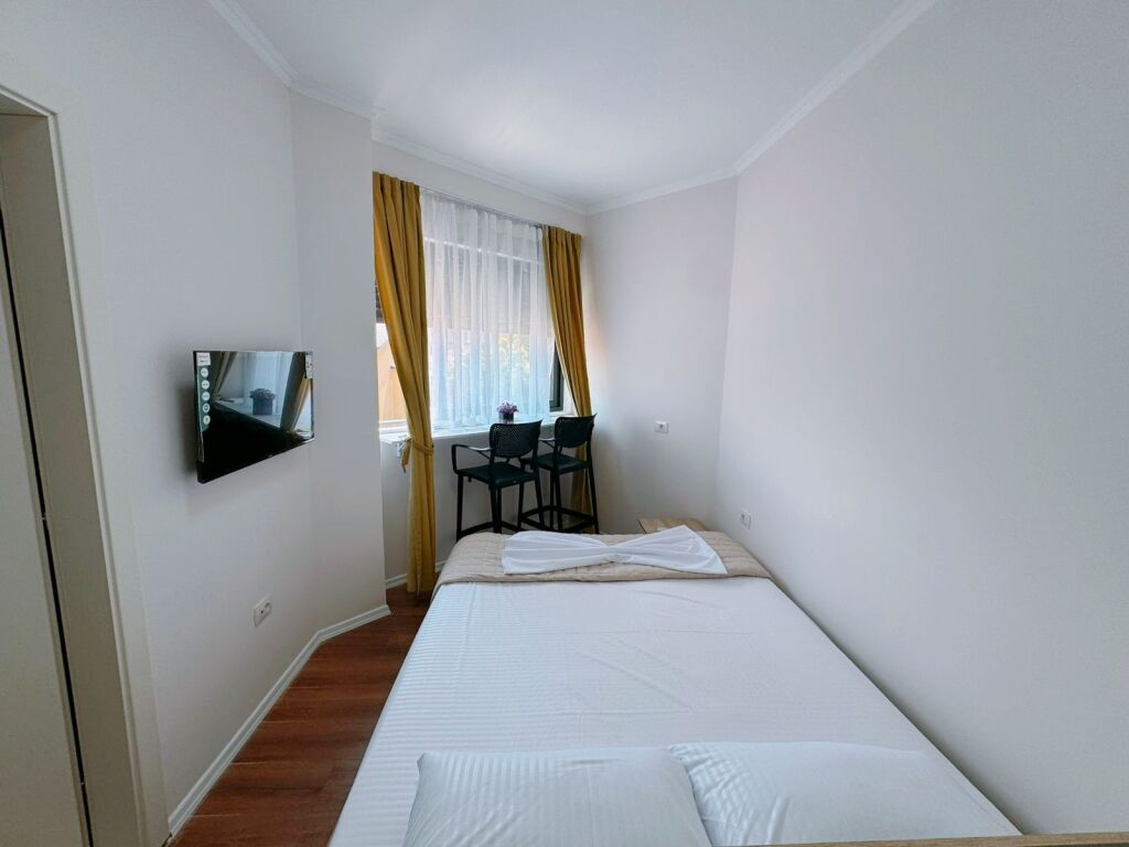 2 Airbnb studios for rent on Durrës street are given
