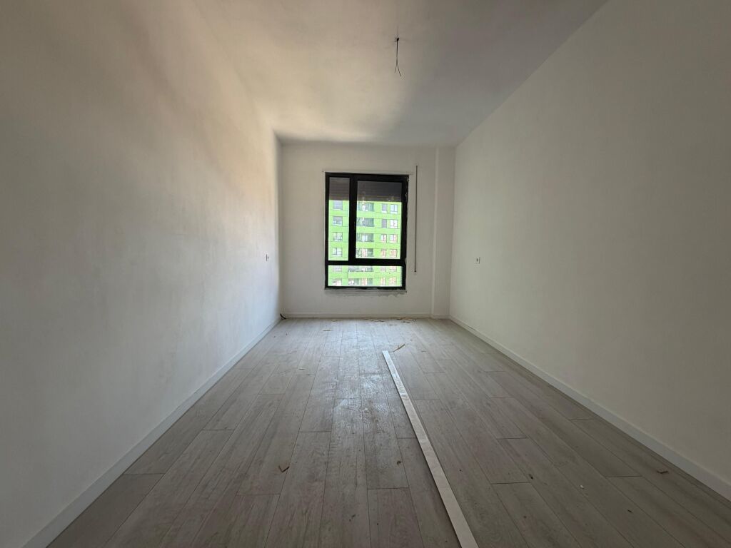 🏡 Shitet Apartament 3+1 , 5Maj