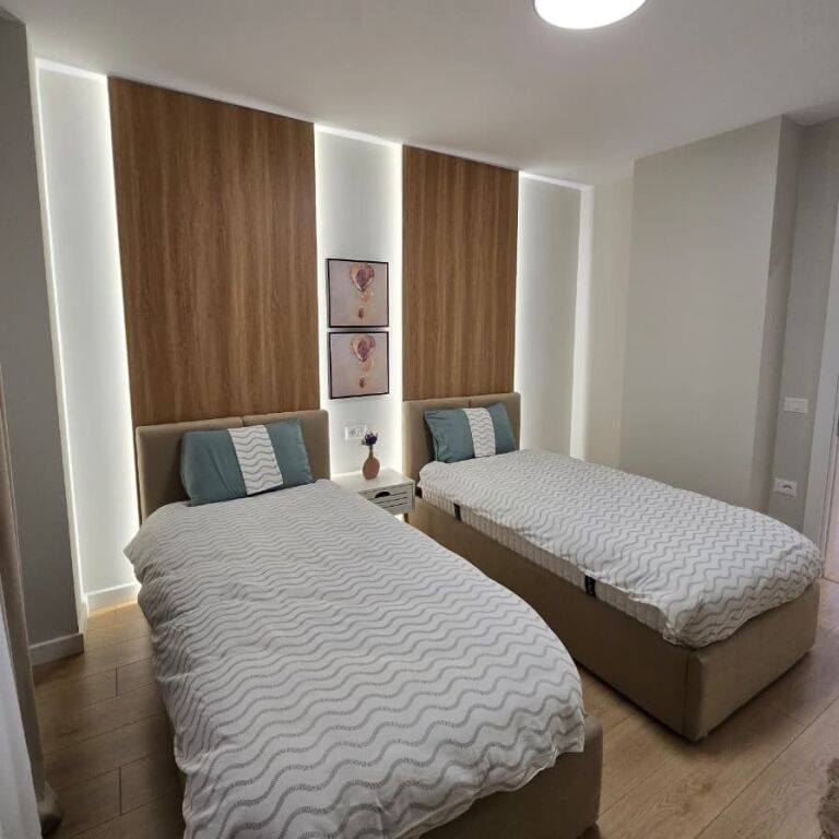 🏡 Vendesi in vendita Appartamento 2+1+2 – Zogu i Zi ✨