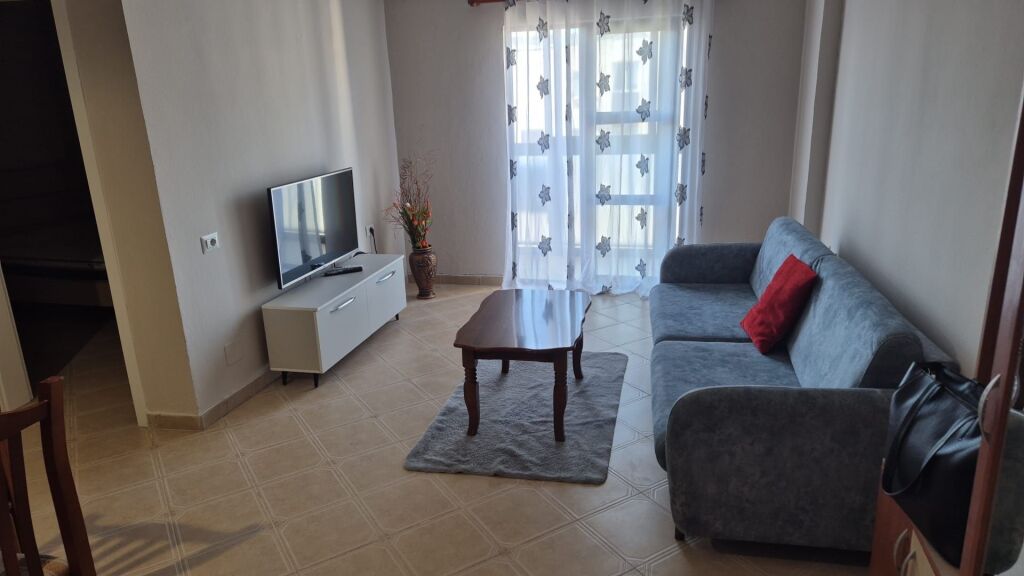 Apartament 1+1 me qera prane Concord Center