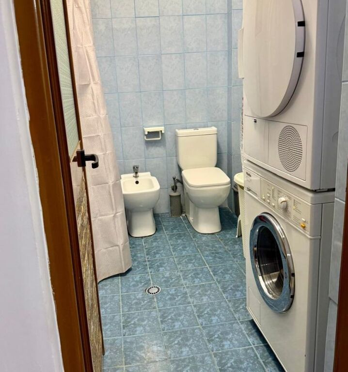 🏡 Shitet Apartament 1+1 – Kombinat ✨