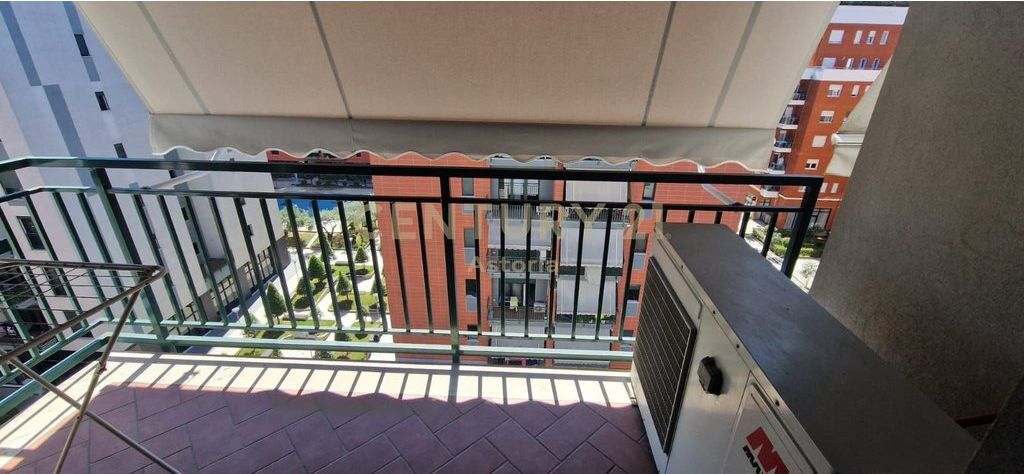 Jepet me qira apartament 3+2+post parkimi tek Green City ne Astir! 800 € /Muaj