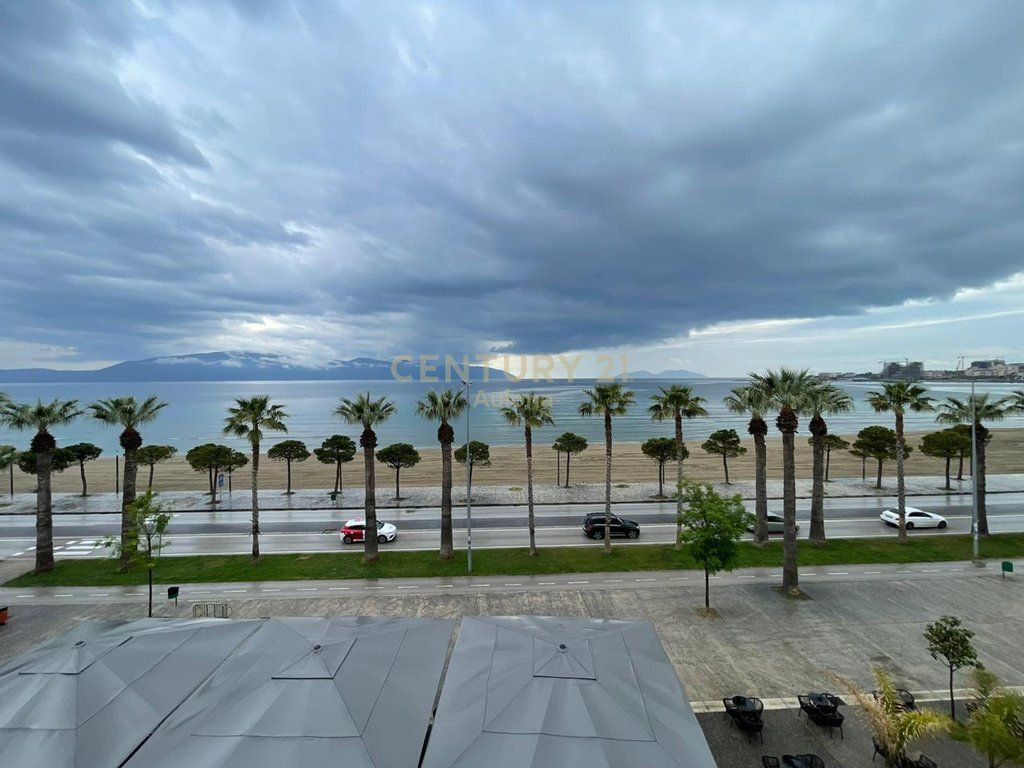 SUPER APPARTAMENTO 2+1 CON VISTA PANORAMICA SUL MARE SUL LUNGOMARE