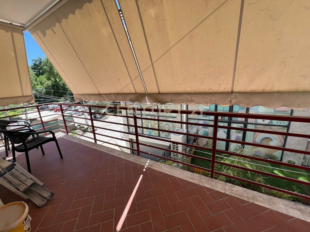 Shitet apartament 3+1 tek Liqeni i Thatë, një nga zonat më të kërkuara të Tiranës! 275,000 € Sip. Totale  126m2