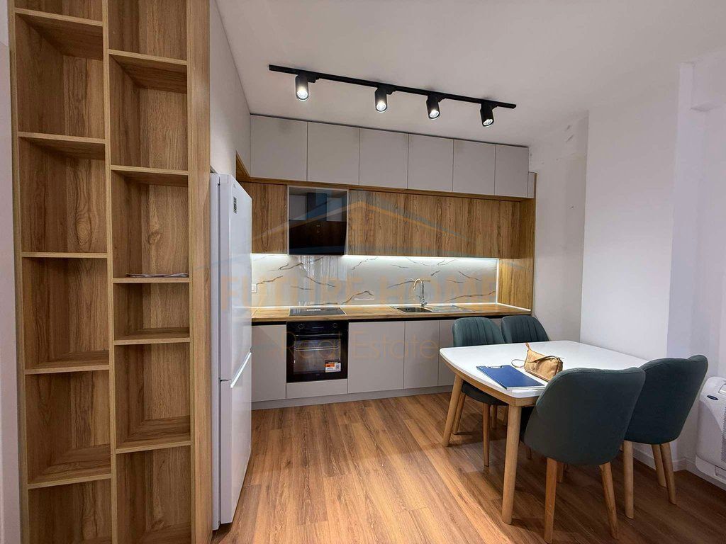 Rent, Apartment 2+1+2, Unaza e Re.