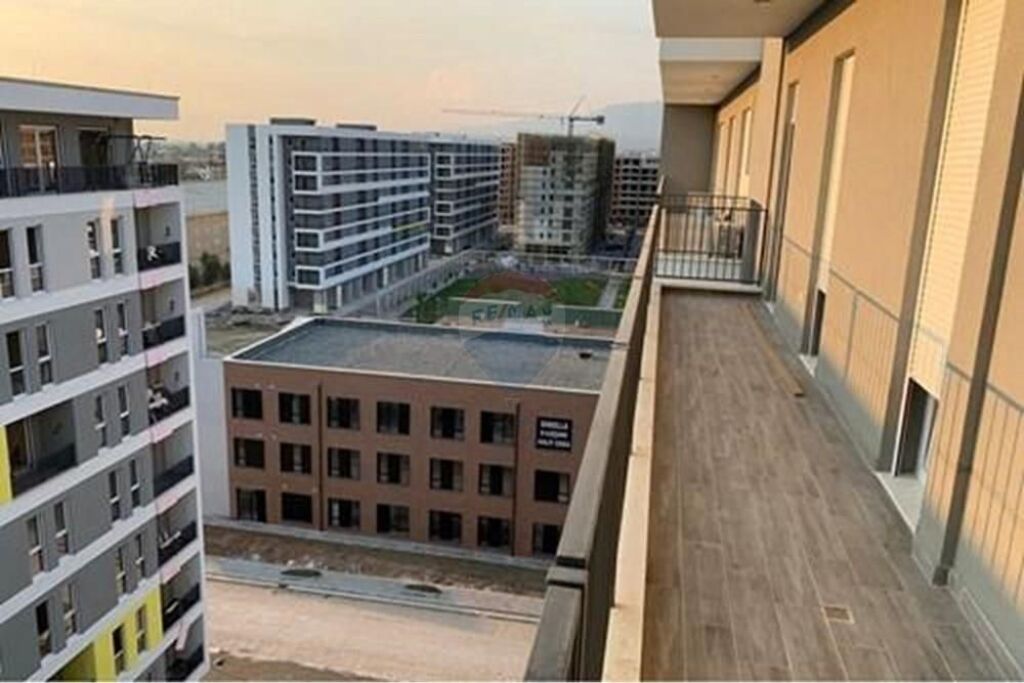 APARTAMENT 2+1+ Post Parkimi PER QIRA Univers City