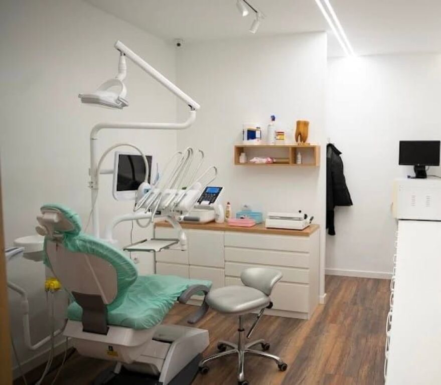 Clinica dentale in affitto vicino a Via Kosovareve!