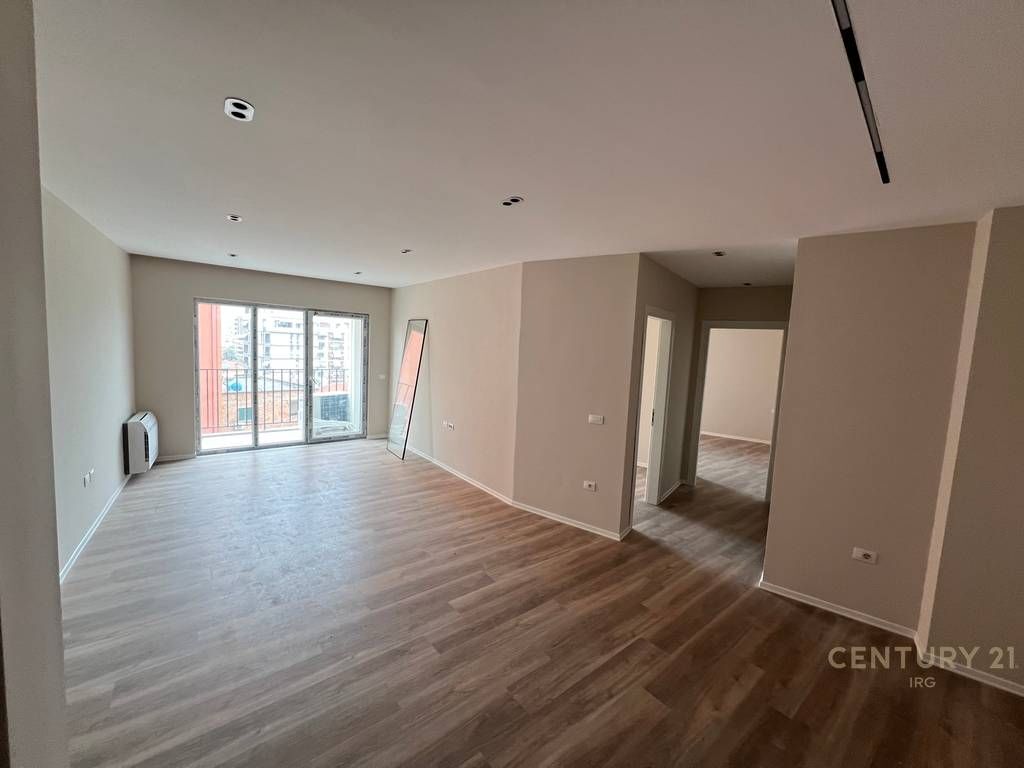 Apartment 2+1+2 for sale near the Red School