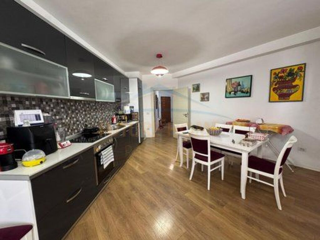 In vendita, Appartamento 2+1+2, Yzberisht, Tirana