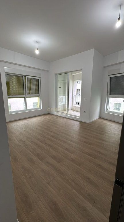 Ali Demi - Jepet 1+1 Me Qera Tek Rezidenca Kaimi