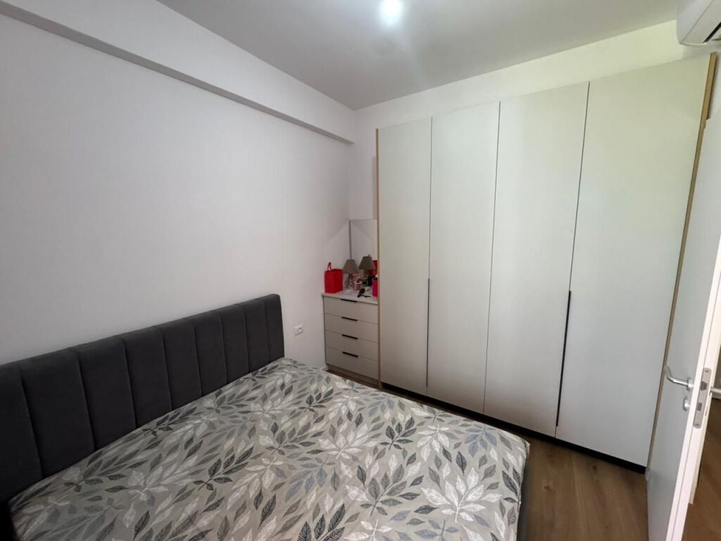 🏡 Appartamento 1+1 in affitto 📍 Ali Demi – Complesso Kadiu💰 Prezzo: 40.000 lek/mese