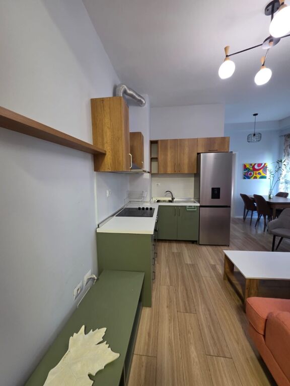 Apartament me qera 1+1 Mangalem ali dem