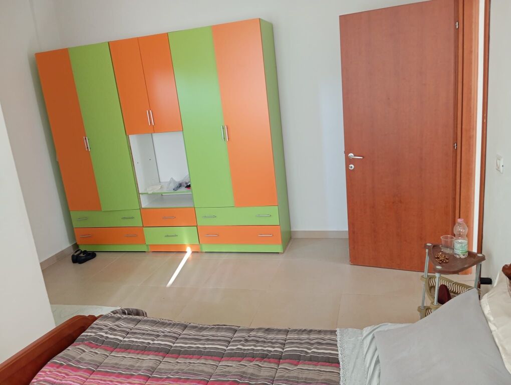 For rent 1+1 Viktor Hygo School
