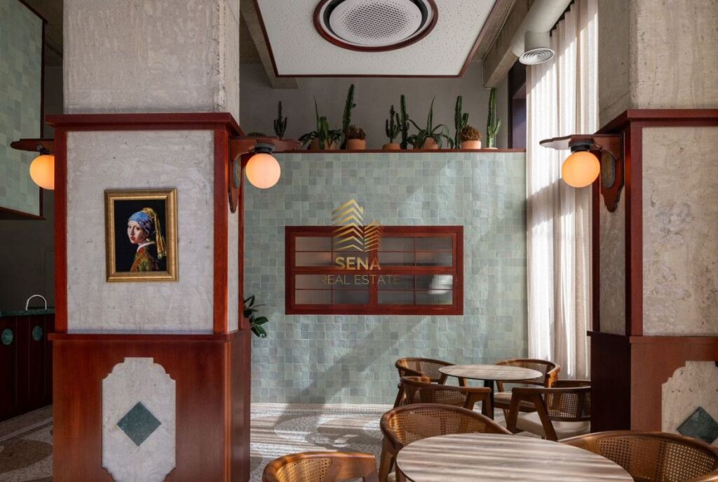Vendesi in vendita Bar- Coffee-Ristorante, Centro – Via Urani Pano, 175.000 Euro