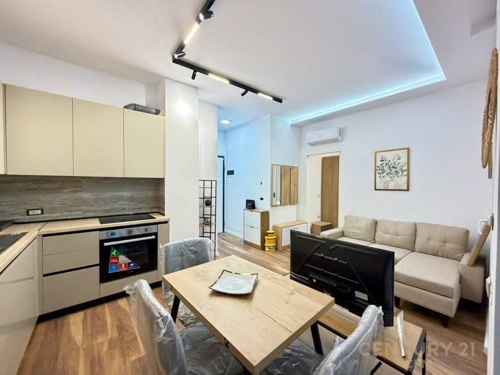 APARTMENT 1+1 FOR RENT AT THE PARIS COMMUNE!