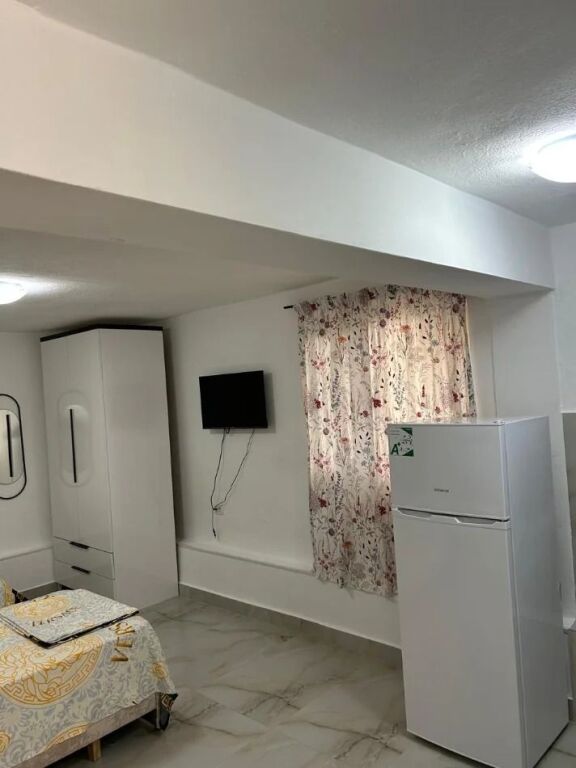 STUDIO APARTMENT 200 EURO.STUDENT CITY