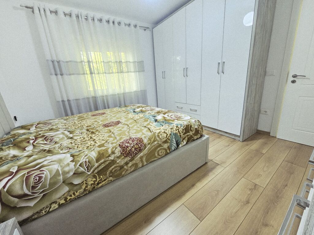 VENDESI APPARTAMENTO 1+1 IN VIA ELBASAN