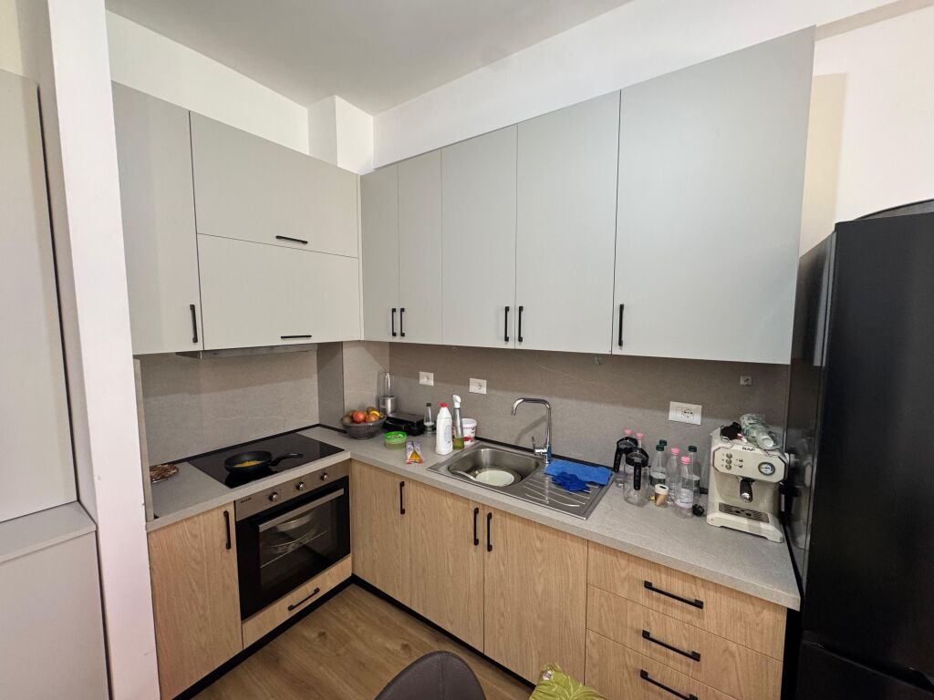 Jepet me qera Apartamenti 📍Ali Demi , Kompleksi Kadiu