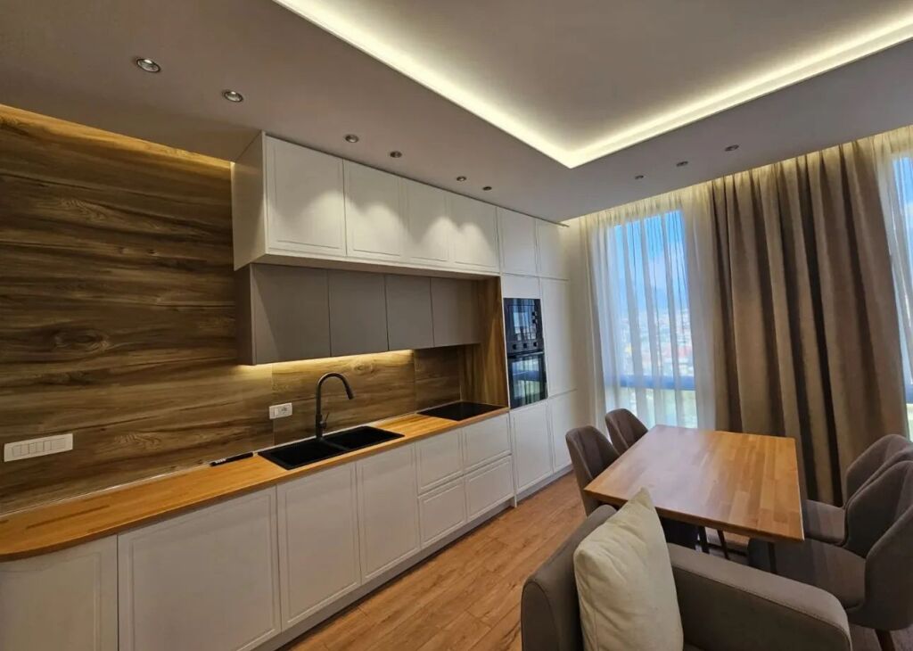 🏡 Appartamento 1+1 in affitto – 💶  650€/mese 📍 Nuovo Viale, Tirana