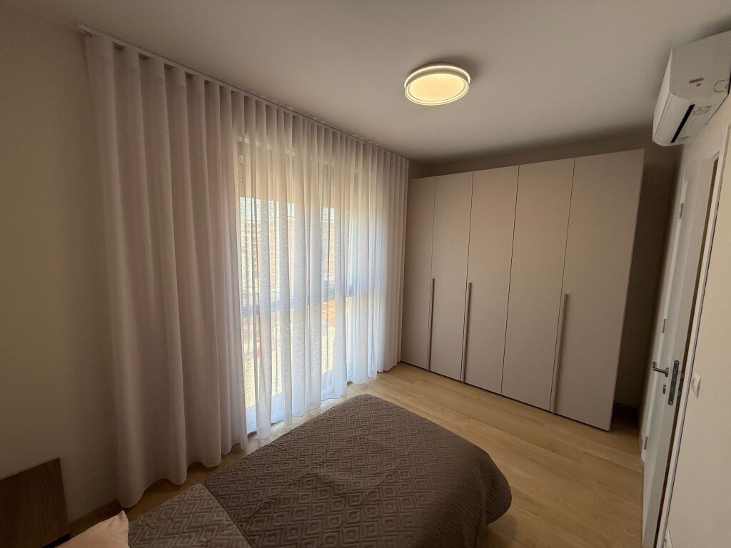 Appartamento in affitto 2+1+2+parcheggio Vicino casa italia