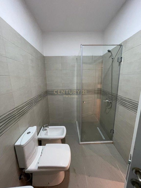 Apartment 2+1+Parking Space for rent at Golden Park, Kavajes Street