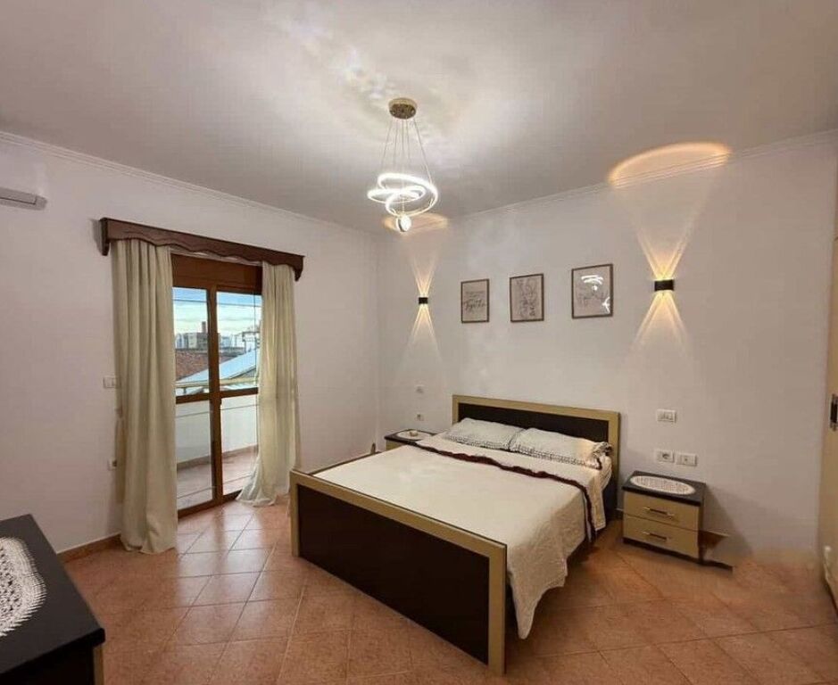 Apartment 2+1+2 for rent in the Pallati me Shigjeta area, near the New Market!