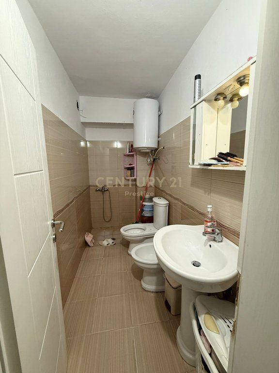 Apartment 2+1 for sale in Ali Demi