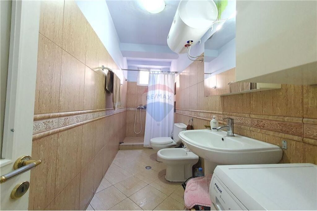 Apartament 2+1 me qera Myslym Shyri