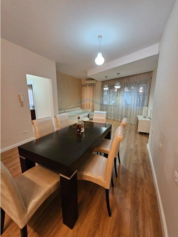 Shitet Apartament 2+1, Mine Peza