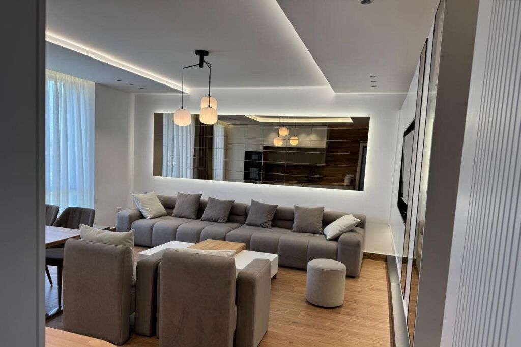 APARTAMENT ME QERA 1+1 BULEVARDI RI 70.000 LEKE FH-72209