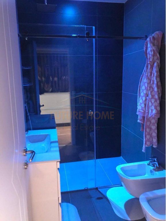 Qera, Apartament 2+1+2, Blloku, Tirane