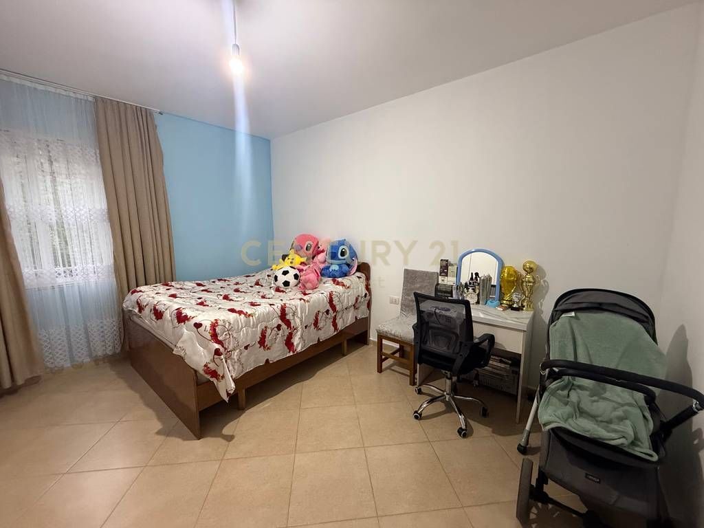 FRESKU, SHESIM APARTAMENT 2+1+2