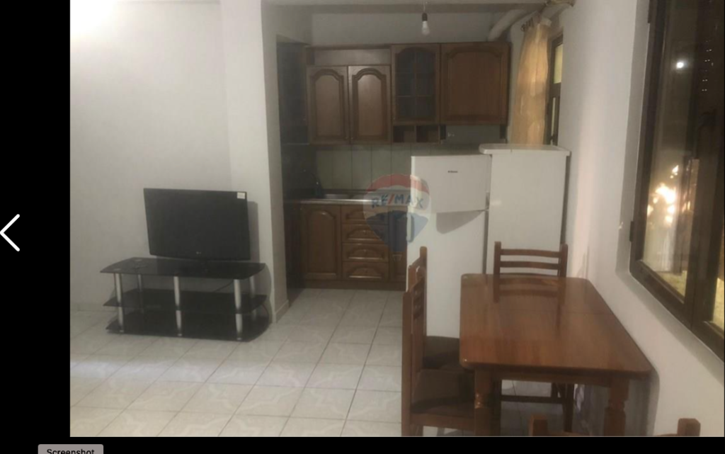 Apartment for rent 1+1 at Komuna e Parisit