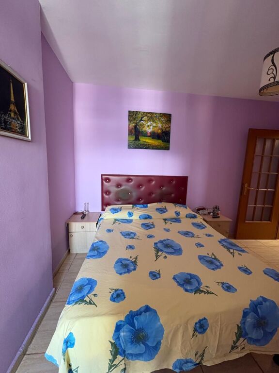 OKAZION, Apartament me Qera tek Rr. Kavajes/Rr. Bogdaneve, Njesia 10, Qender Tirane