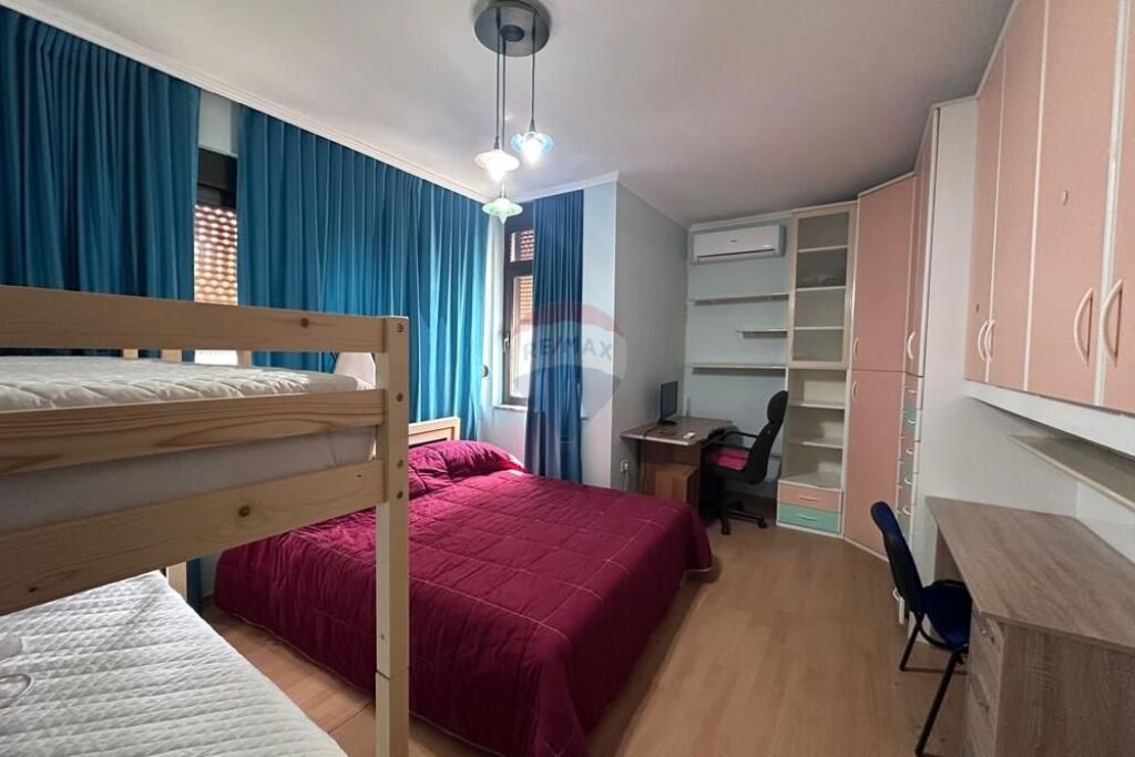 Apartament 2+1+2 me qera Blloku
