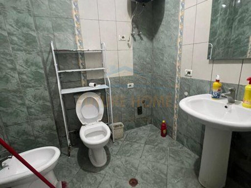 Shitet, Apartament 1+1, Unaza e Re, Tiranë