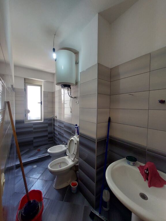 For rent furnished 2+1+2 apartment, at Vila L in Astir 40,000 leke/month