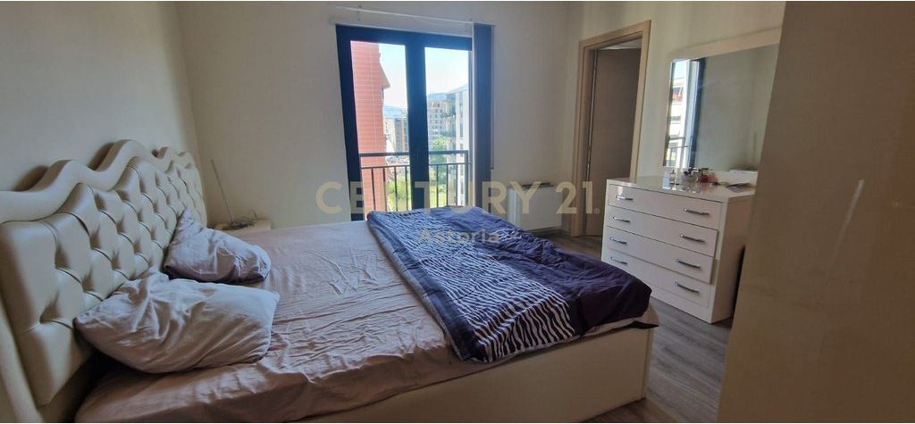Jepet me qira apartament 3+2+post parkimi tek Green City ne Astir! 800 € /Muaj