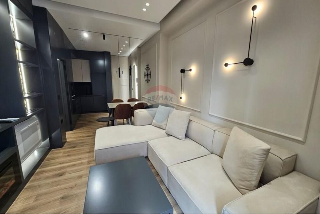 Apartament 1+1 me qira + parkim te Sima Com