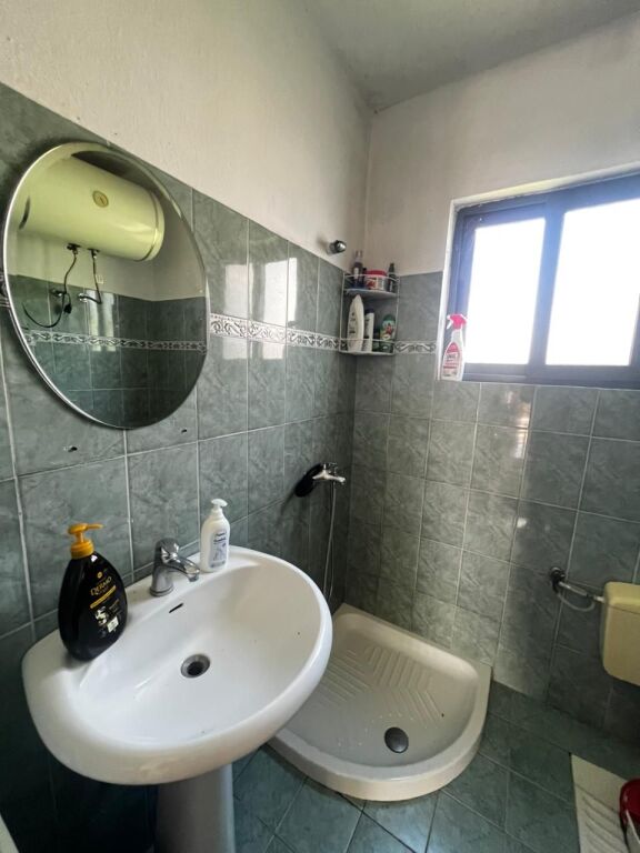 SHITET SHTEPI PRIVATE PRANE HOTEL DELTA, AUTOSTRADA DURRES-TIRANE
