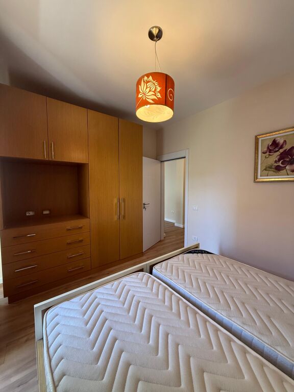 🏠Vendesi Appartamento 1+1 📍Via Mine Peza  🏢3° piano, con ascensore📐Sup. 66.5m2 Lordo 💶163.000€•Con Ipoteca•Completamente ristrutturato