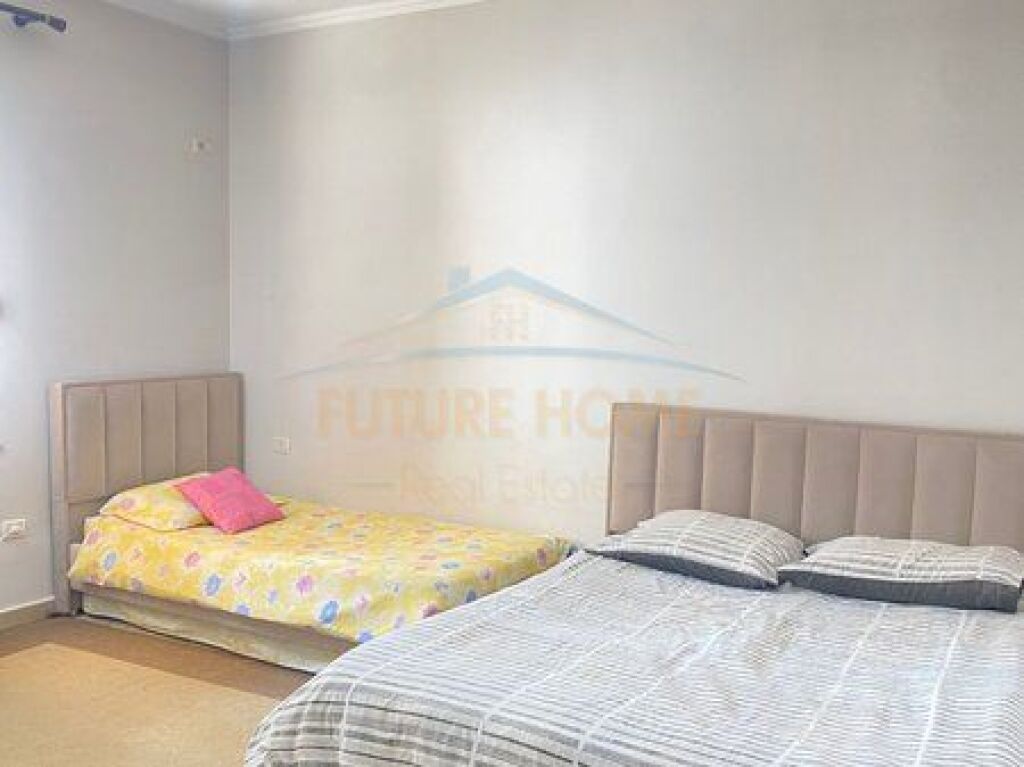 Shitet, Apartament 2+1 + Verandë, Unaza e Re