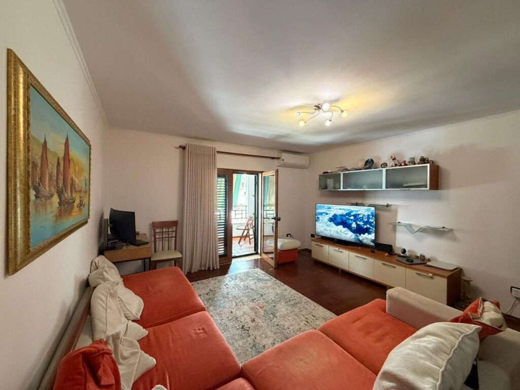 Apartament 3+1 per shitje tek Someg ne Myslym Shyri.