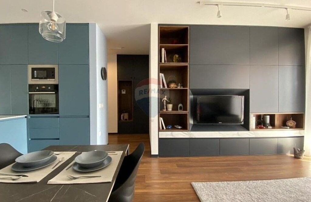 Apartament 1+1 - Për Qira ID: 530411003-940